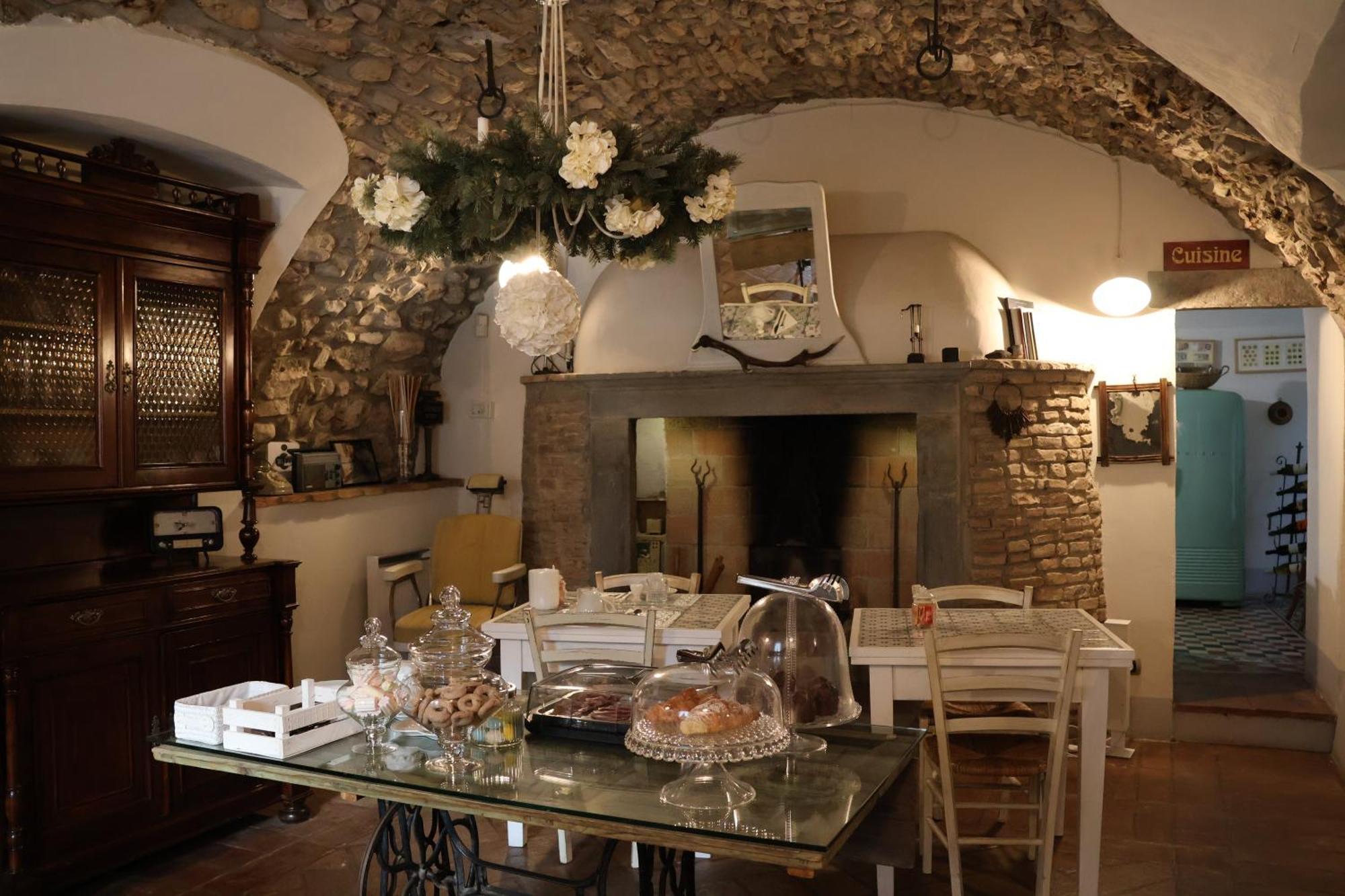 Adrara San Rocco 비앤비 카사 델 논노 B&B 외부 사진