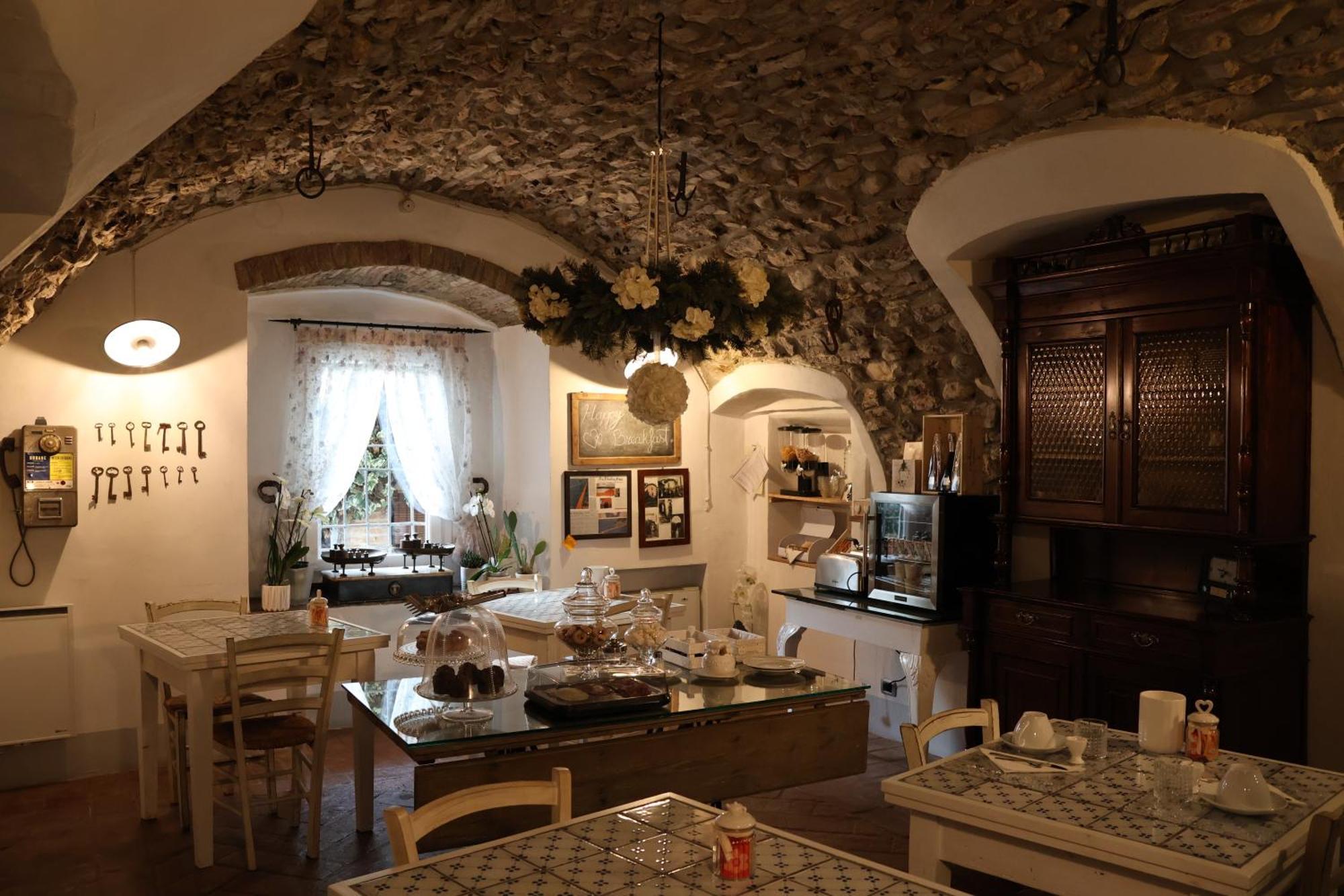 Adrara San Rocco 비앤비 카사 델 논노 B&B 외부 사진