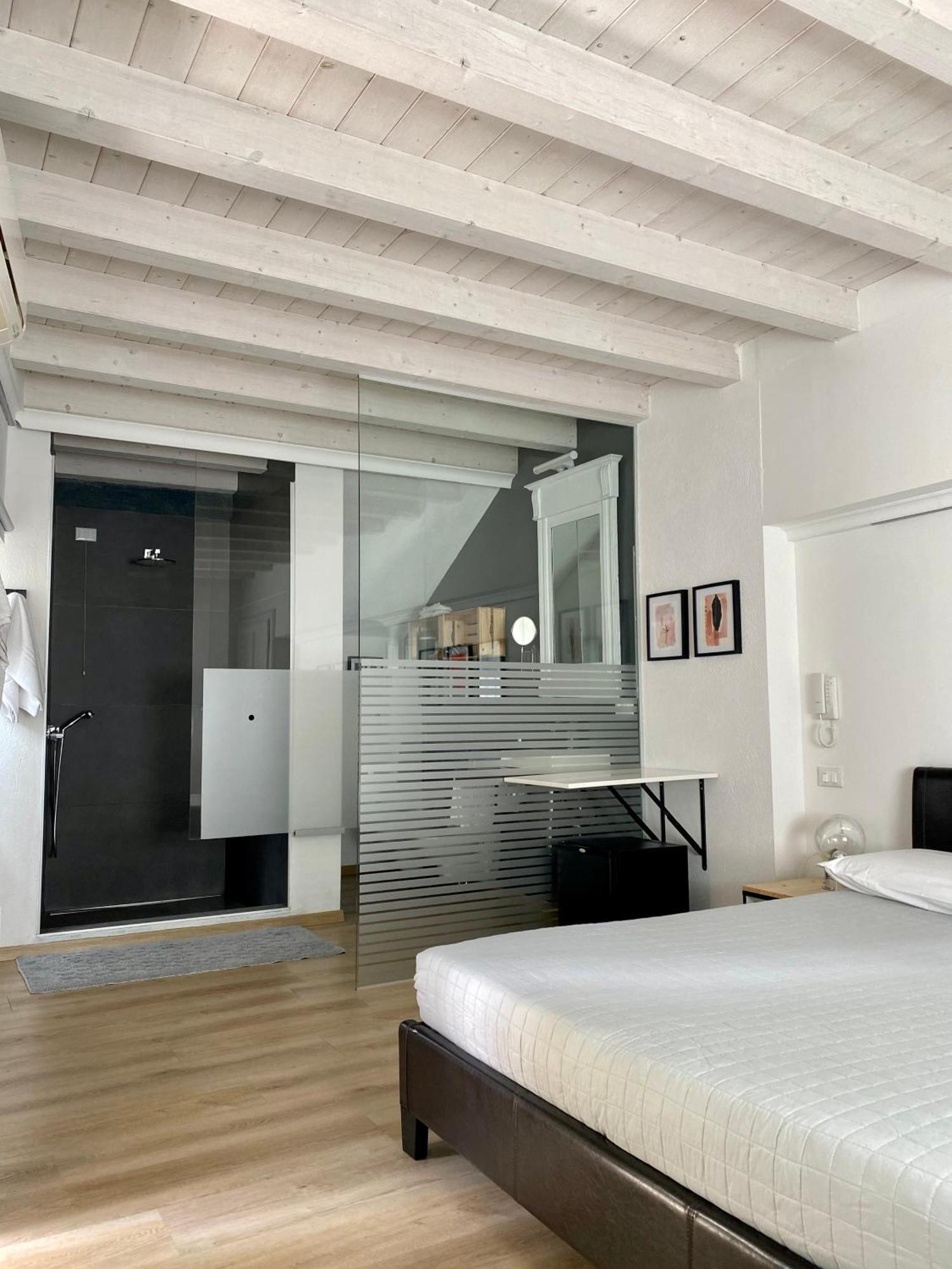 Adrara San Rocco 비앤비 카사 델 논노 B&B 외부 사진